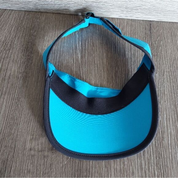 Under Armour Blue Visor 💙 - Picture 4 of 6